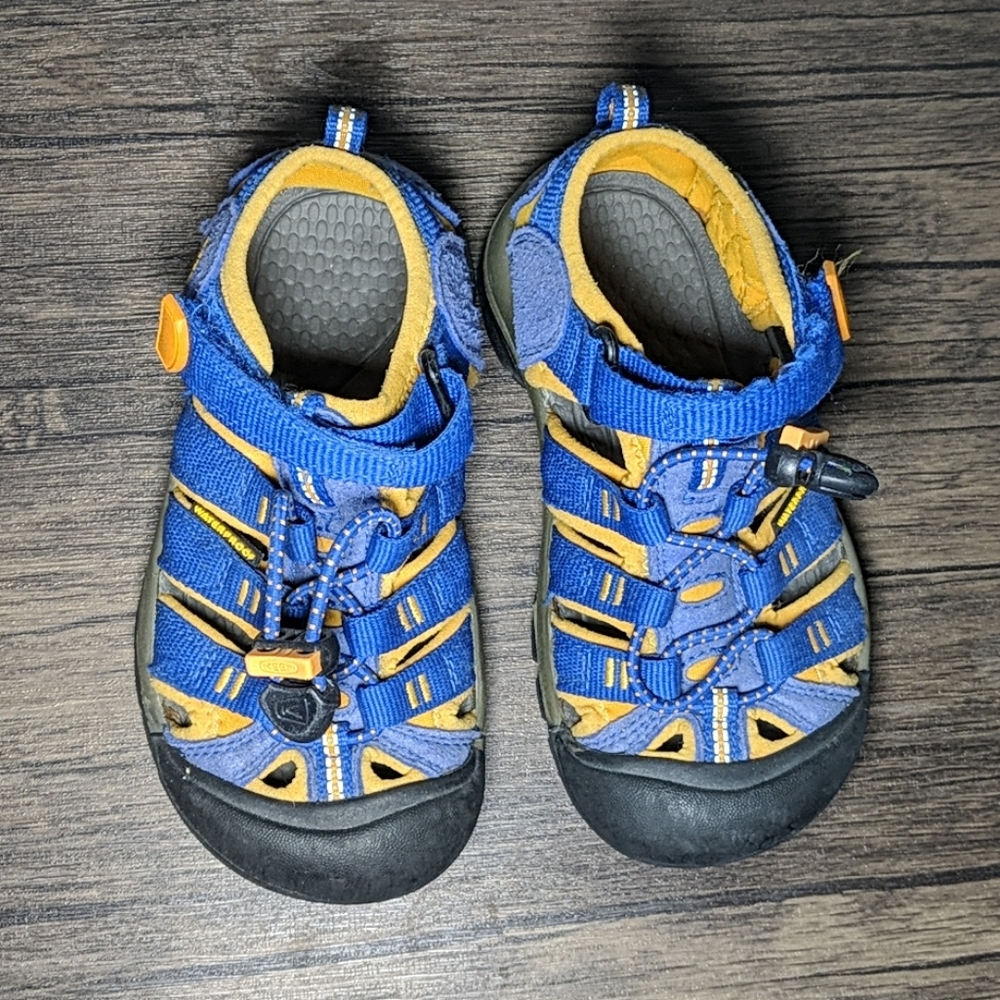 Keen blue toddler sandals for boys or girls